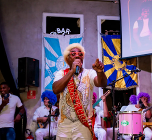 Ivo Meirelles se apresenta no Bar Brahma em homenagem a Cartola e Nelson Cavaquinho no Dia Nacional do Samba.