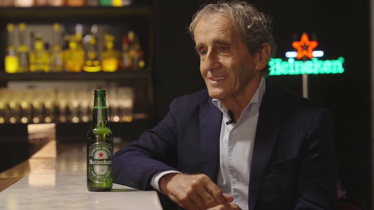 Alain Prost, no filme "The Toast", produzido pela Heineken