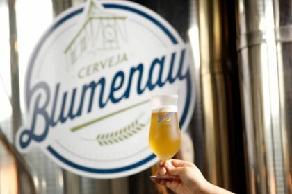 Cervejaria Blumenau reforça gestão e inaugura nova fábrica em Blumenau