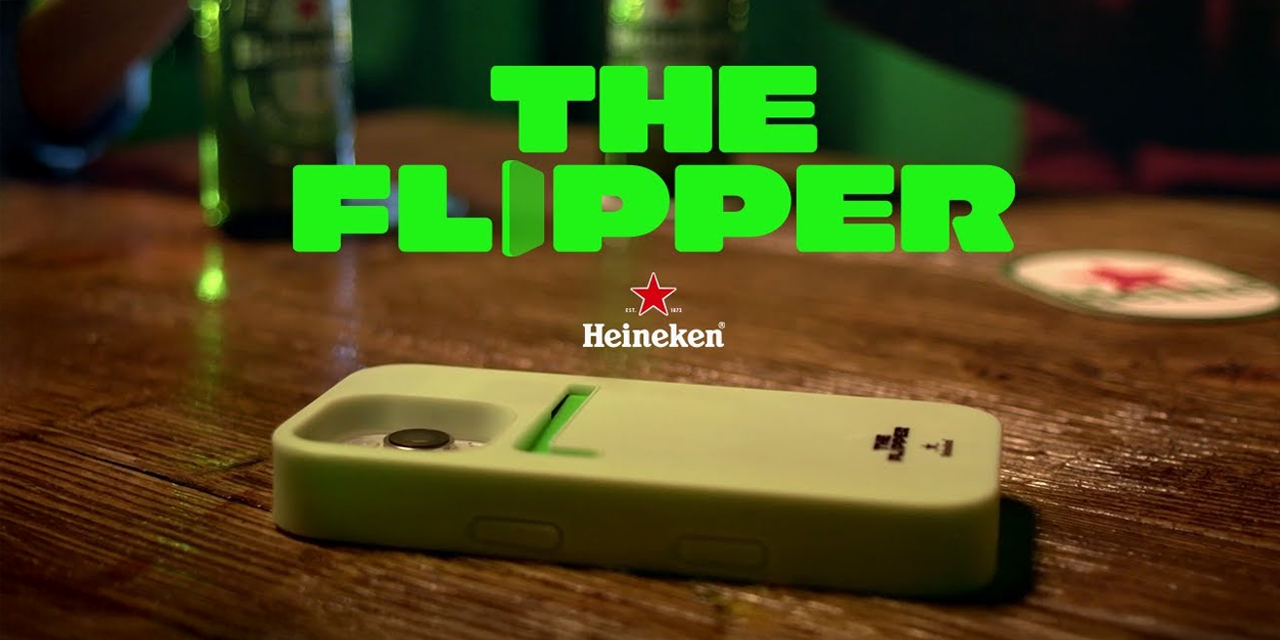 Heineken lança capa que vira celular ao ouvir “cheers”