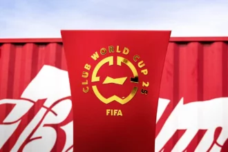 Budweiser traz taça da Copa do Mundo de Clubes FIFA 2025 para o Rio de Janeiro