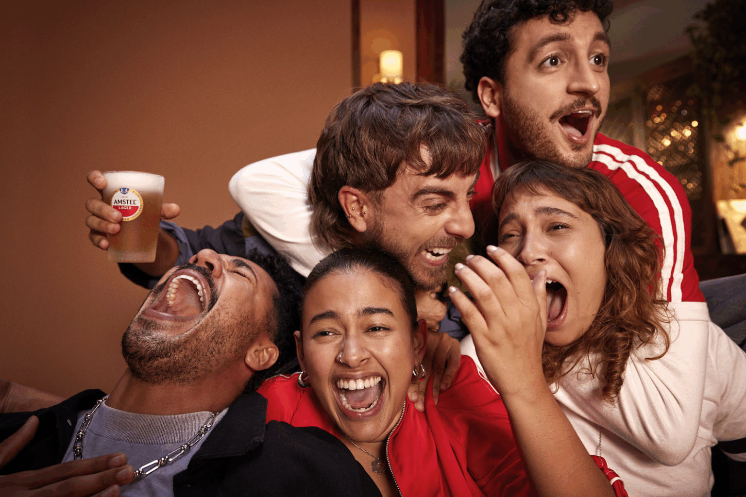 Amstel lança campanha Todas as Emoções em Jogo