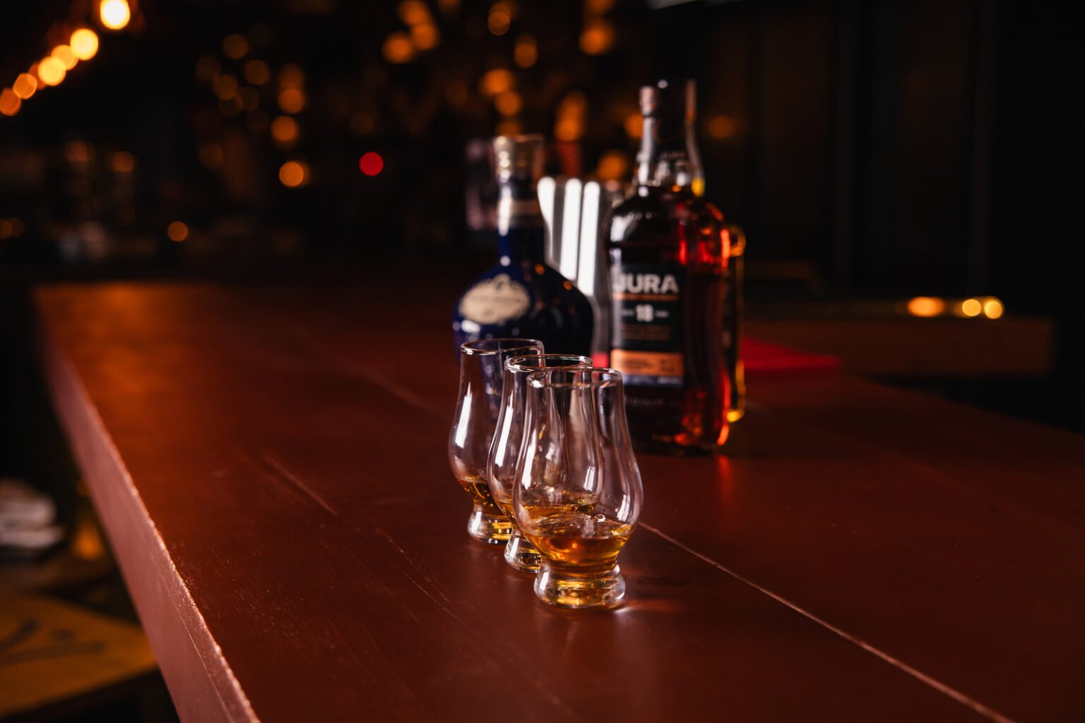 TAJ Curitiba lança experiência autodidata de whisky com até 110 rótulos