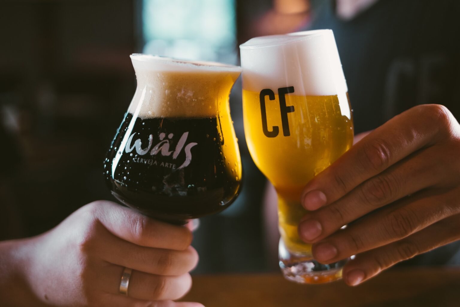 Cervejas para o frio: estilos e bares para curtir