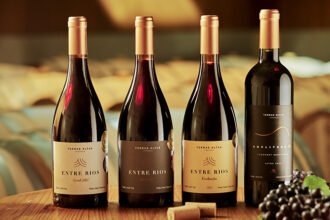 Vinícola Terras Altas é premiada em Londres e Bruxelas e celebra o vinho brasileiro no cenário mundial.