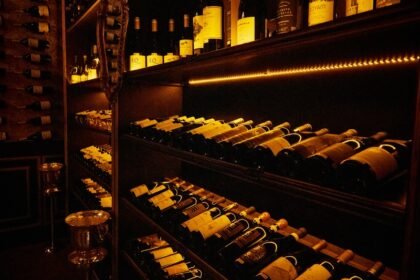 O wine bar La Cave du Roy recebe harmonização especial com vinhos da Pizzorno e presença do enólogo Francisco Pizzorno. Evento acontece em 11 de agosto em SP.