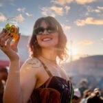 Festival IPA Day SP 2025 adota selo “Criado por Elas” para destacar rótulos com protagonismo feminino no setor cervejeiro. Saiba mais sobre a ação e o evento.