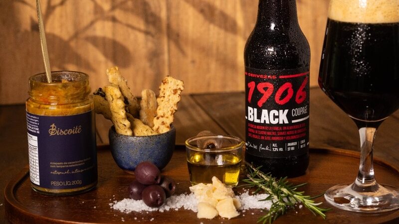 1906 Black Coupage, eleita a melhor lager do mundo em 2024 no World Beer Awards, chega ao Brasil primeiro nesses kits.