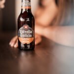 Estrella Galicia apresenta a 0,0 Tostada no Autódromo Velocitta durante a NASCAR Brasil Series. Nova versão sem álcool chega ao varejo em setembro.