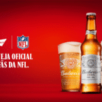 Budweiser reforça sua plataforma de esportes e mantém a parceria com a NFL no Brasil em 2025, oferecendo experiências únicas para os fãs da liga.