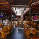 Vila Madalena recebe ativação oficial da Conmebol com telões, clima de estádio e transmissão de Palmeiras e São Paulo, dias 17 e 18/9.