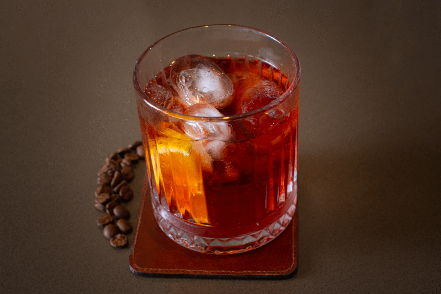 De 22 a 28 de setembro, seis hotéis Hilton no Brasil criam versões inéditas do Negroni para celebrar a Negroni Week com Campari.