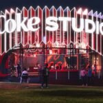 Coca-Cola leva o Coke Studio ao The Town 2025, com lineup exclusiva, podcast inédito, sampling e show de Pedro Sampaio em São Paulo.