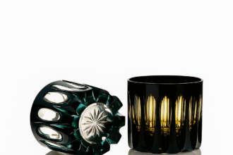 Strauss participa da Paris Design Week 2025 na exposição Héritage Culturel et Savoir-Faire, em Paris, com peças de cristal soprado e lapidado à mão.