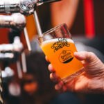 Mondial de la Bière 2025 reúne 40 mil pessoas no Rio, cresce 10% e movimenta R$ 35,4 milhões em quatro dias de festival no Píer Mauá.