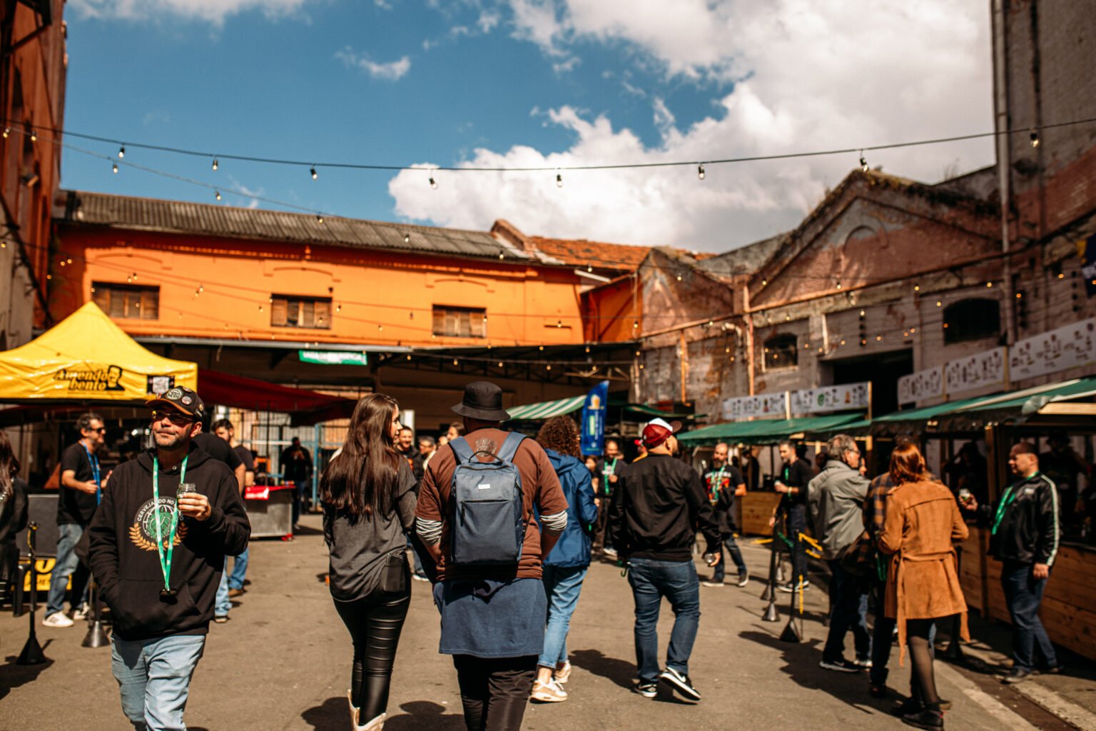 Festival IPA Day Brasil chega a Ribeirão Preto com 40 rótulos de India Pale Ale, três palcos, shows, degustações guiadas e protagonismo feminino.