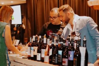 Iguatemi Rio Preto recebe a 11ª edição do Na Trilha do Vinho, com degustações, vinícolas e experiências sensoriais de 24 a 26 de outubro.
