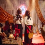 Estrella Galicia participa do clipe “POTE DE OURO” com Liniker e Priscila Senna, envolvendo fãs e reforçando sua conexão com a música independente.