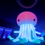 A instalação “Siga Flutuando”, de Felipe Yung (Flip), chega ao POW Festival 2025 em Ribeirão Preto com uma experiência imersiva sobre arte e inclusão.