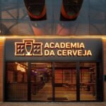 A Ambev anuncia a 6ª edição do curso gratuito Cerveja Segura, com vagas limitadas e foco em boas práticas e segurança no processo cervejeiro.