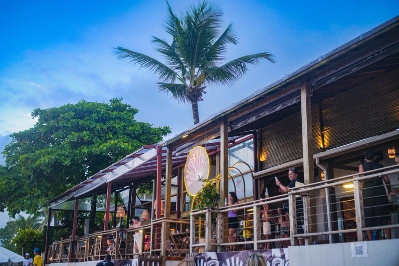 Casa Sol volta a Juquehy pelo terceiro ano com programação gratuita, arte de Yara Amaral e festa de Réveillon à beira-mar.