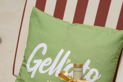 Licor de pistache Gellato entra na alta temporada com forte presença em bares, festas e Réveillons do litoral sul do Brasil.