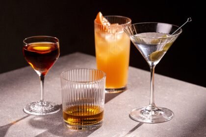 Bares e restaurantes de São Paulo apostam em mocktails durante o Dry January, reforçando a tendência do consumo consciente.