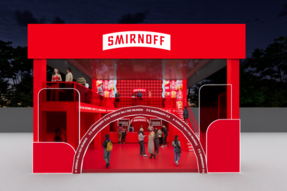 Smirnoff patrocina o Festival de Verão de Salvador 2026, leva Caipiroska como drink protagonista e amplia sua presença nos grandes eventos nacionais.