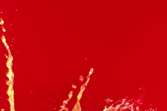 Smirnoff firma parceria com o Grupo Purgatório e leva caipiroskas exclusivas ao Festival de Verão de Salvador, com versões alcoólica e sem álcool.