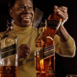Johnnie Walker lança campanha que reverencia Paulinho da Costa, percussionista brasileiro que marcou a música mundial e ganhará estrela na Calçada da Fama.